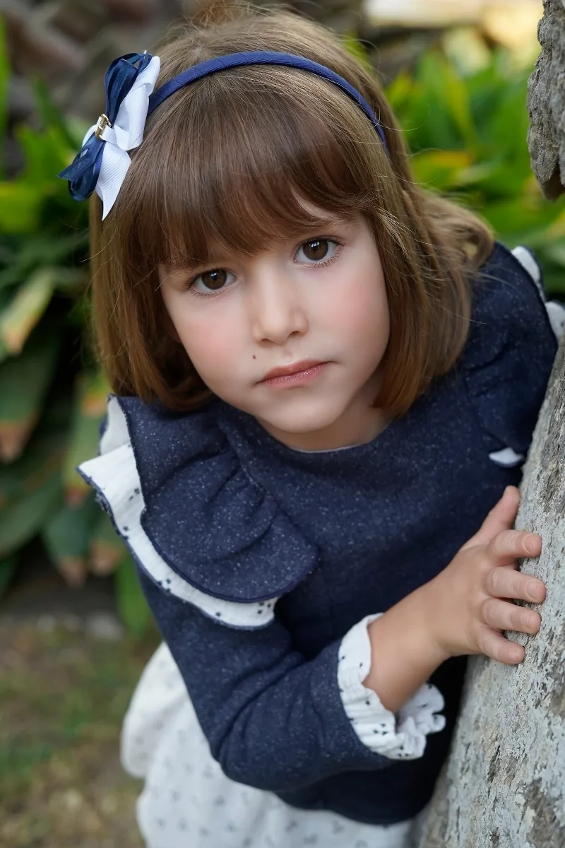vestido de niña azul marino