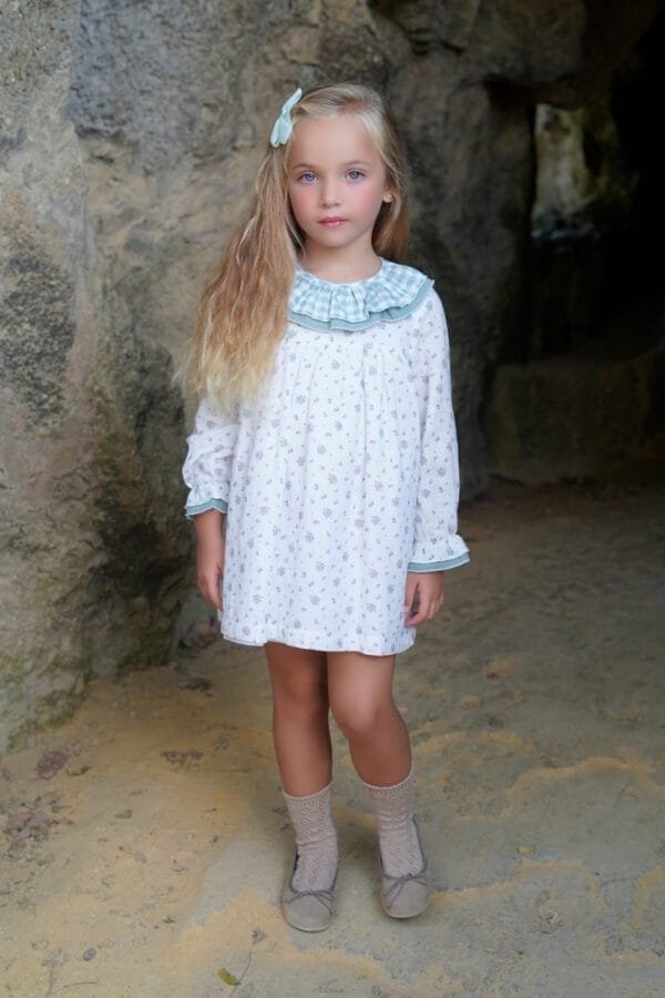 vestido niña blanca valiente estampado verde